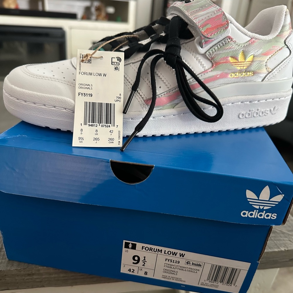 adidas woman’s Forum Low Sneakers - “I love dance”